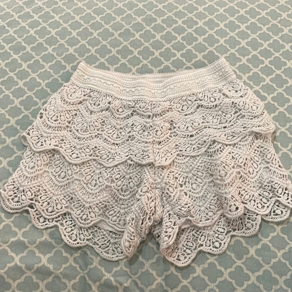 Girls shorts size 6/7 justice (321)